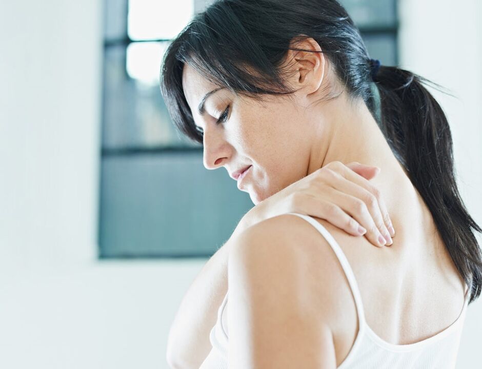 Schmerzen im Schulterblatt bei zervikaler Osteochondrose