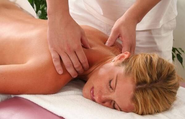 Halsspaltenmassage mit Osteochondose